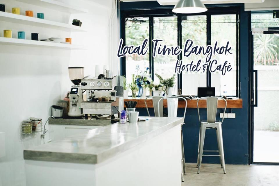 Local Time Bangkok Hostel&Cafe Exterior foto